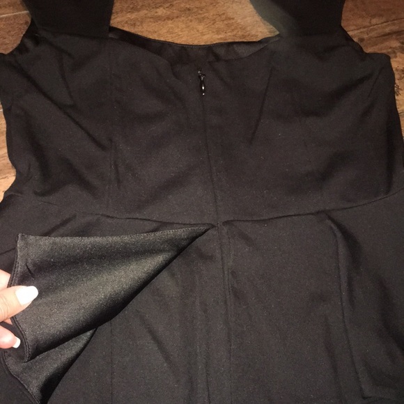 Black cocktail peplum BEBE dress like NEW - Picture 5 of 8